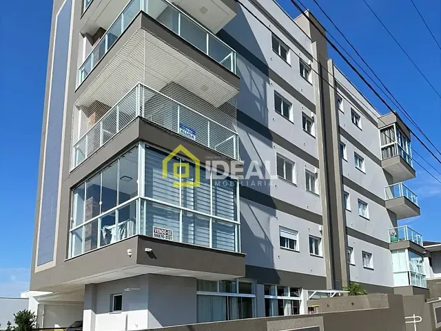 Apartamento 3 quartos e 2 banheiros, para alugar, no bairro São Cristóvão em Concórdia