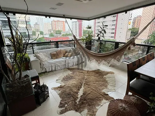Apartamento 4 quartos e 5 banheiros, à venda, no bairro Nazaré em Belém