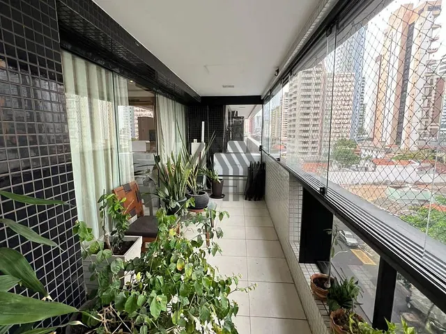Apartamento 4 quartos e 5 banheiros, à venda, no bairro Nazaré em Belém
