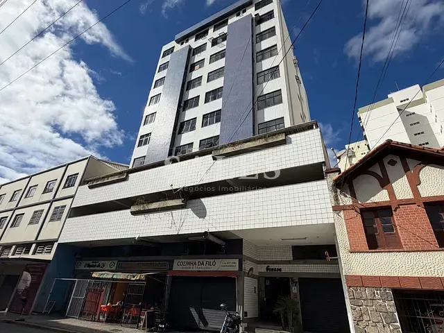 Apartamento com 54m² 1 quarto e 1 banheiro, à venda, no bairro Santa Helena em Juiz de Fora