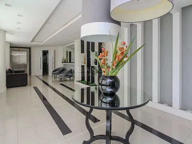 Apartamento com 117m² 3 quartos e 3 banheiros, à venda, no bairro Cabral em Curitiba