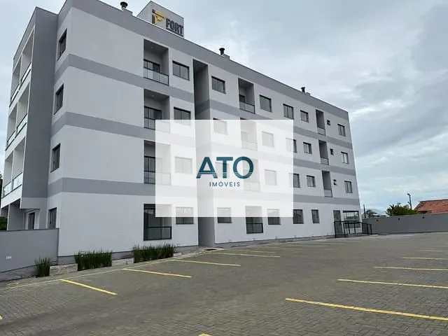 Apartamento 3 quartos e 2 banheiros, à venda, no bairro praca em Tijucas