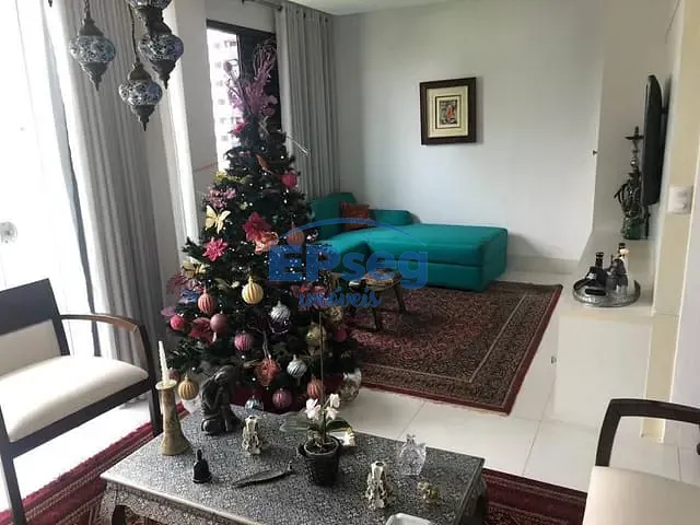Apartamento com 157m² 2 quartos e 2 banheiros, à venda, no bairro Centro em Londrina