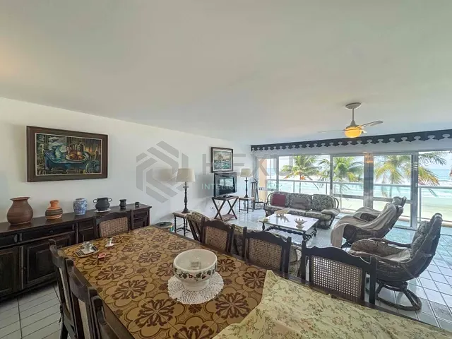 Apartamento 4 quartos e 3 banheiros, à venda, no bairro Pitangueiras em Guarujá