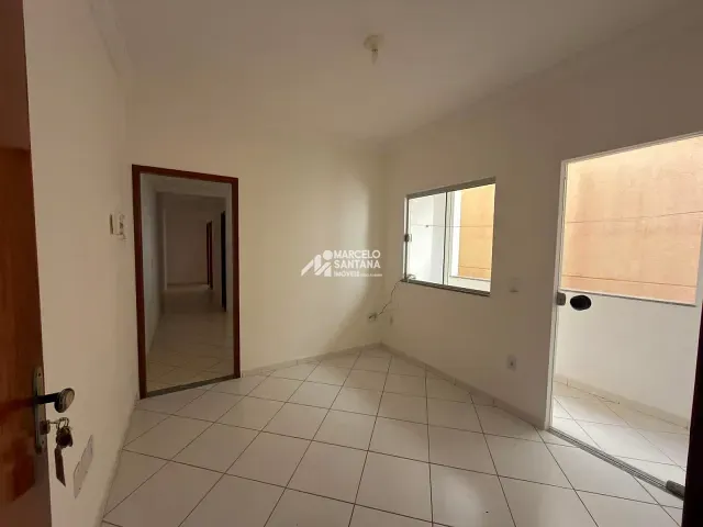 Apartamento 2 quartos e 2 banheiros, para alugar, no bairro Candeias em Vitória da Conquista