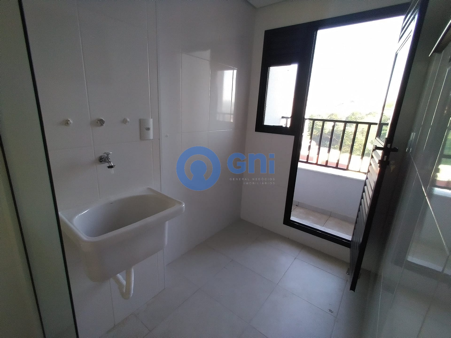 Apartamento para alugar com 2 quartos, 69m² - Foto 10