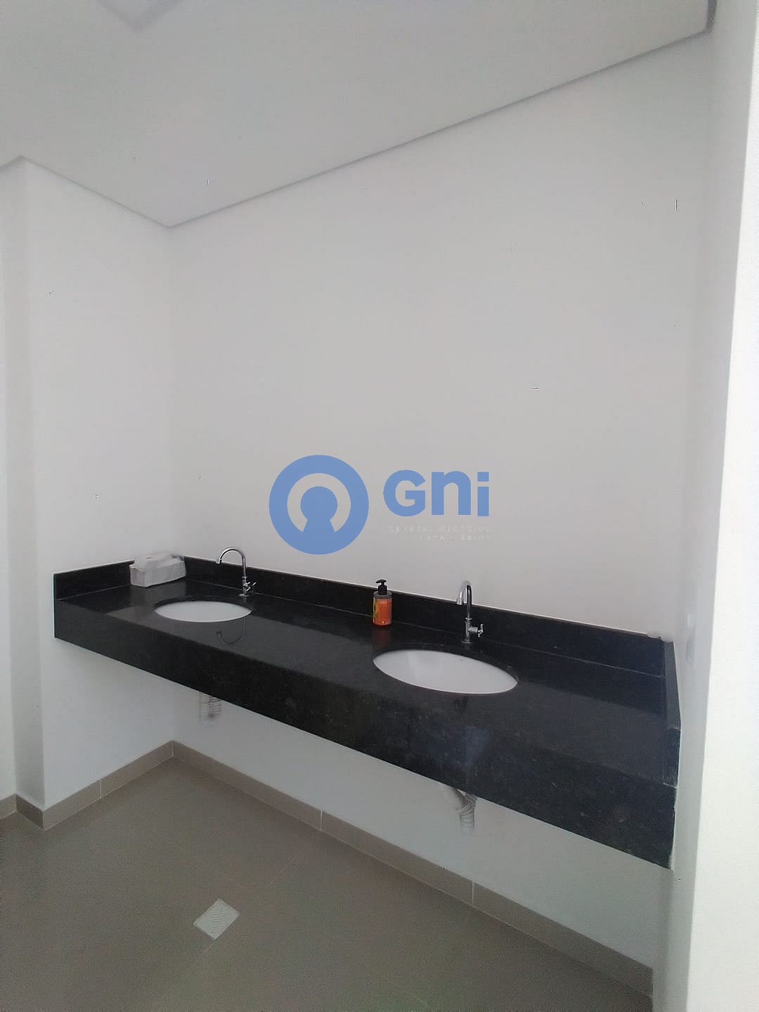 Apartamento para alugar com 2 quartos, 69m² - Foto 46