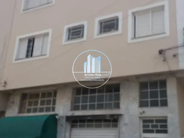 Apartamento com 255m² 4 quartos e 2 banheiros, à venda, no bairro Centro em Pouso Alegre