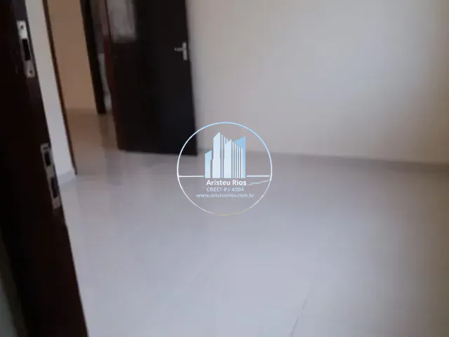 Apartamento com 255m² 4 quartos e 2 banheiros, à venda, no bairro Centro em Pouso Alegre