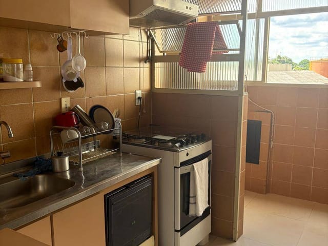 Apartamento com 70m² 2 quartos e 2 banheiros, à venda, no bairro Vitória em Londrina