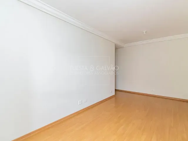 Apartamento com 74m² 2 quartos e 2 banheiros, à venda, no bairro Água Verde em Curitiba