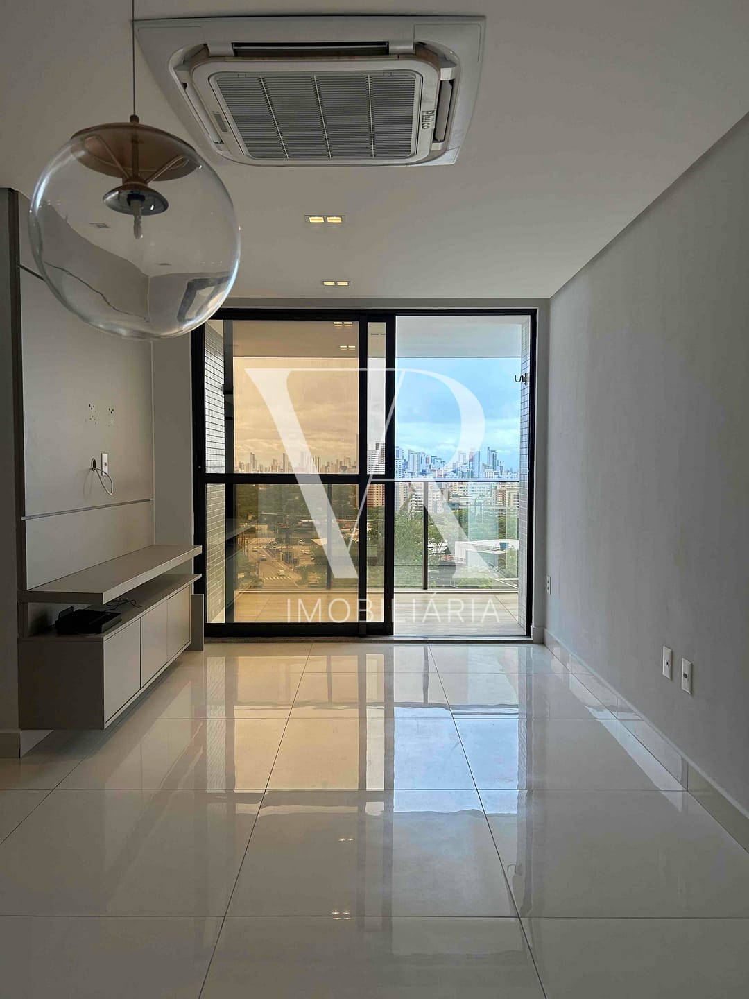 Apartamento para alugar com 2 quartos, 70m² - Foto 26