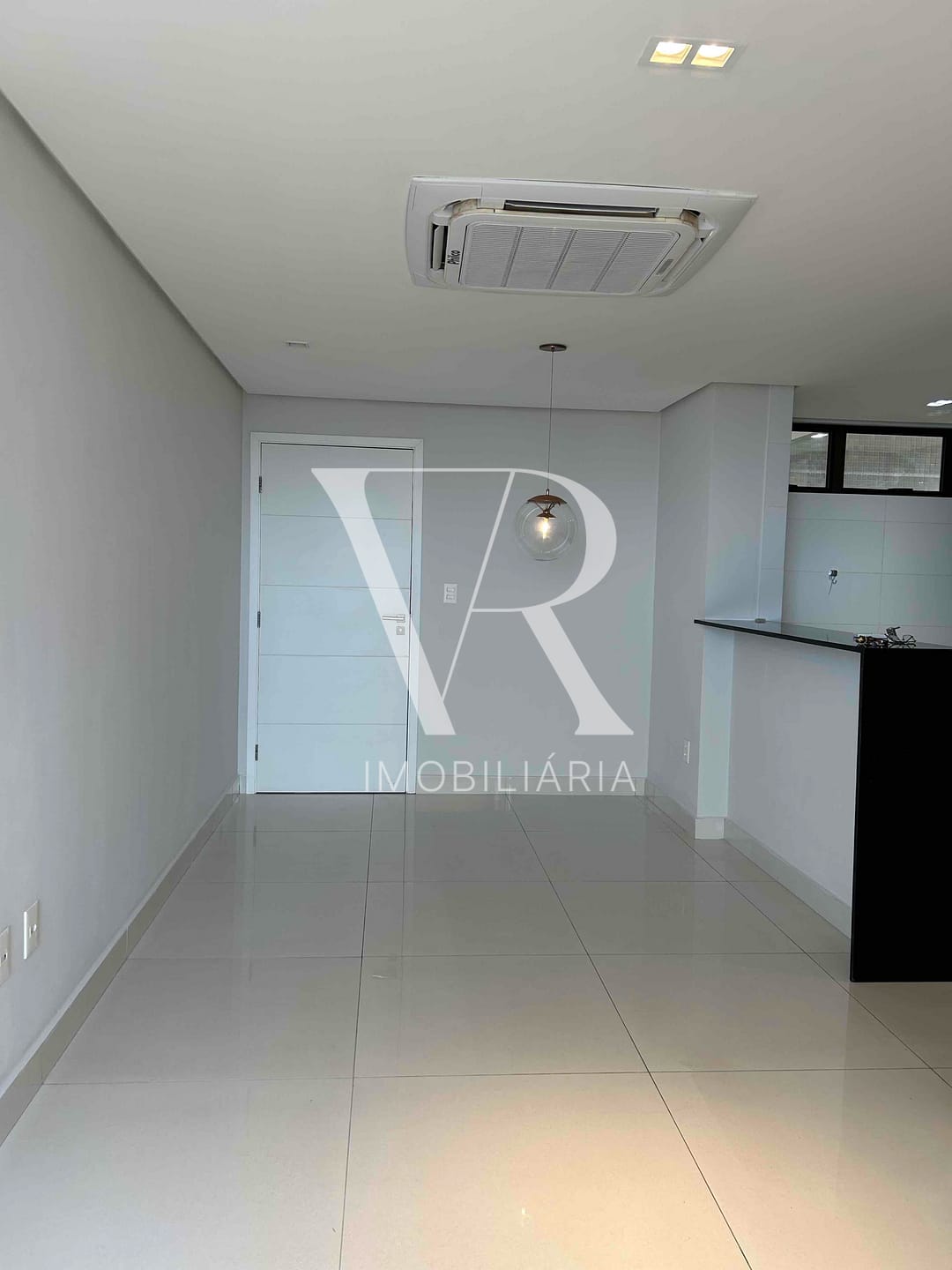 Apartamento para alugar com 2 quartos, 70m² - Foto 28