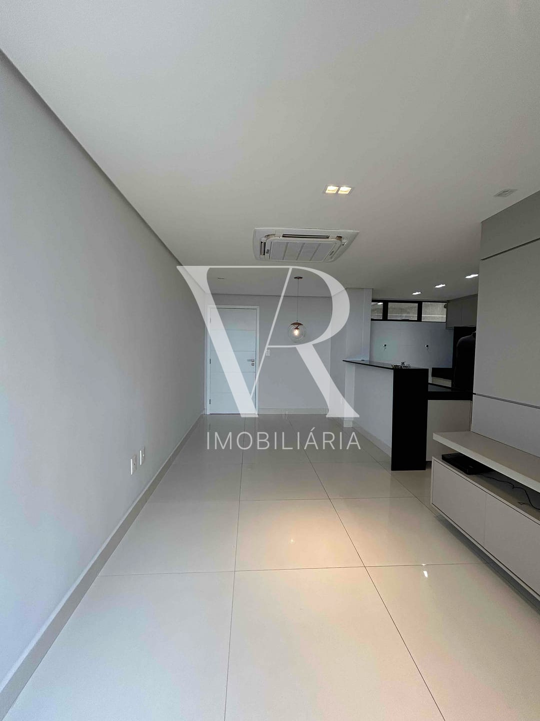 Apartamento para alugar com 2 quartos, 70m² - Foto 29