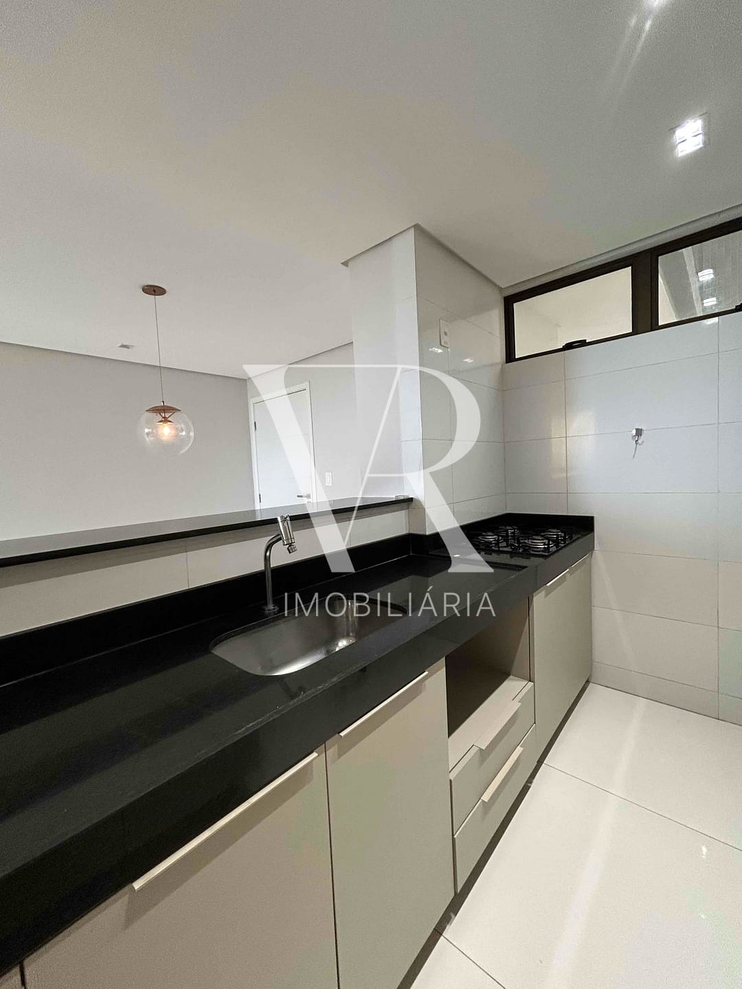 Apartamento para alugar com 2 quartos, 70m² - Foto 31