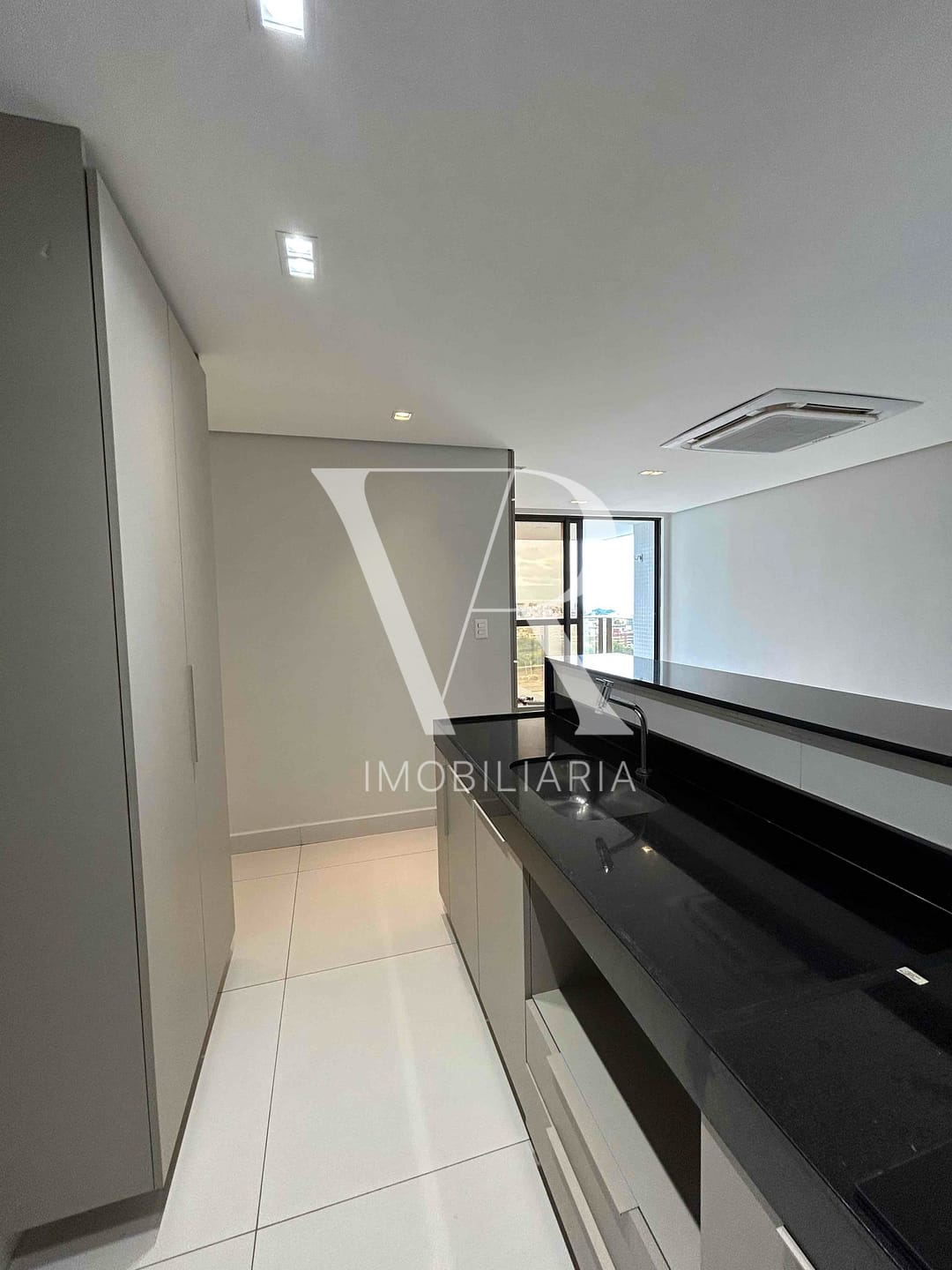 Apartamento para alugar com 2 quartos, 70m² - Foto 34