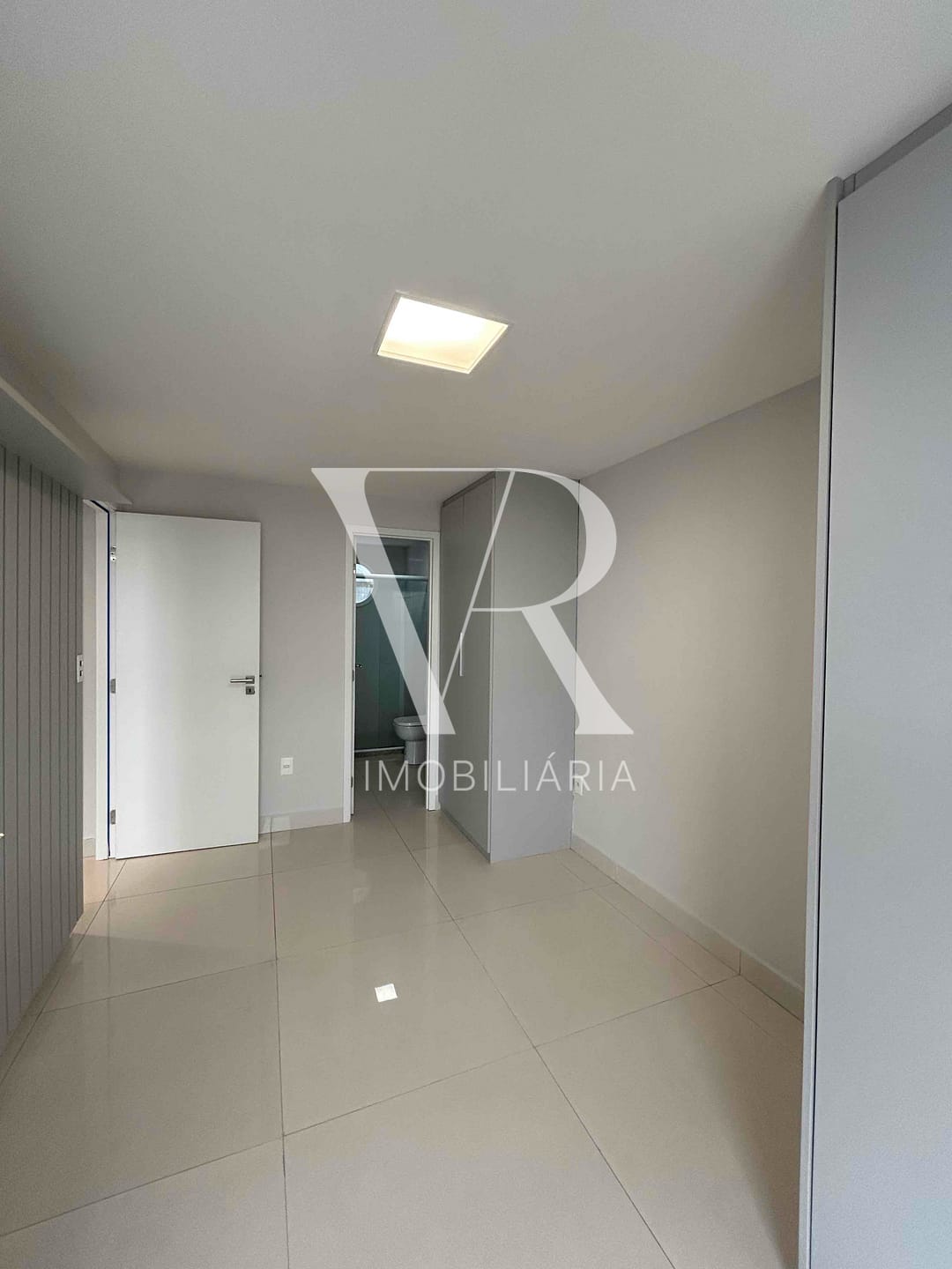 Apartamento para alugar com 2 quartos, 70m² - Foto 41