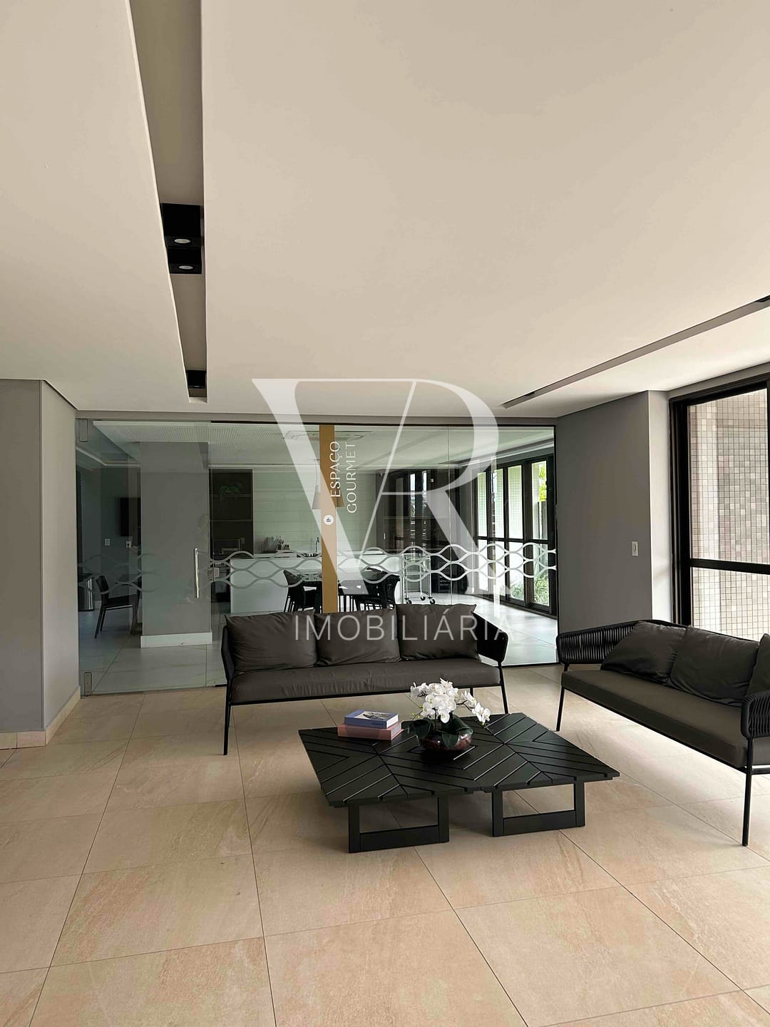 Apartamento para alugar com 2 quartos, 70m² - Foto 10