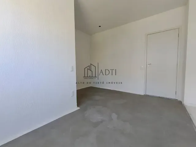 Apartamento 2 quartos e 1 banheiro, à venda, no bairro Vila Perracini em Poá