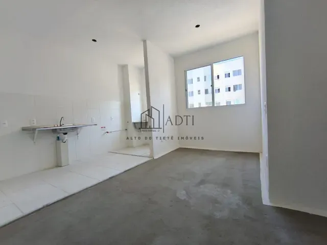 Apartamento 2 quartos e 1 banheiro, à venda, no bairro Vila Perracini em Poá