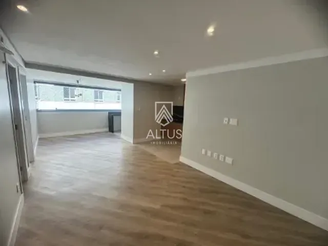 Apartamento 2 quartos e 1 banheiro, à venda, no bairro Alphaville I em Salvador