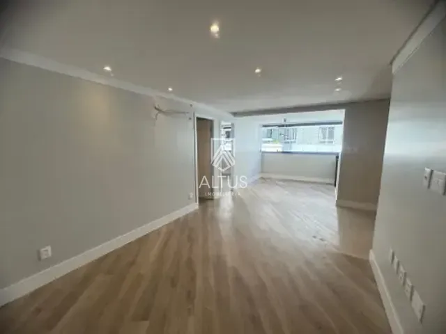 Apartamento 2 quartos e 1 banheiro, à venda, no bairro Alphaville I em Salvador