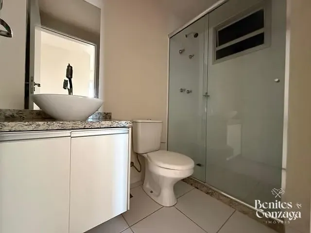 Apartamento 3 quartos e 2 banheiros, à venda, no bairro Zona 08 em Maringá