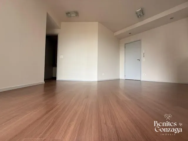 Apartamento 3 quartos e 2 banheiros, à venda, no bairro Zona 08 em Maringá