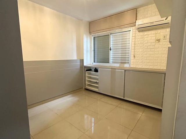 Apartamento 2 quartos e 3 banheiros, para alugar, no bairro Setor Bueno em Goiânia