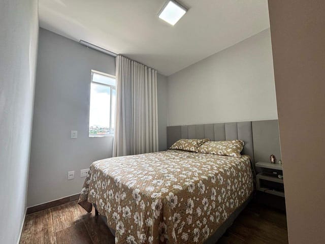Apartamento 2 quartos e 1 banheiro, à venda, no bairro Pedra Azul em Contagem