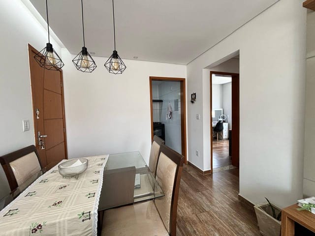 Apartamento 2 quartos e 1 banheiro, à venda, no bairro Pedra Azul em Contagem