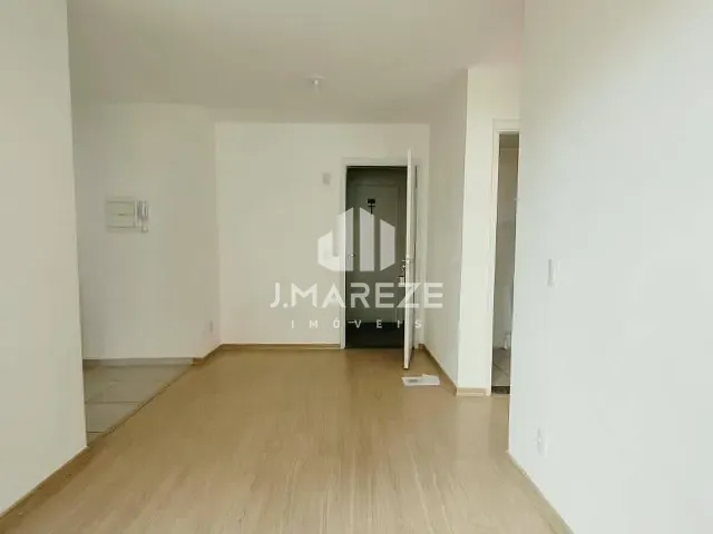 Apartamento com 56m² 2 quartos e 1 banheiro, à venda ou para alugar, no bairro Jardim Primavera em Apucarana