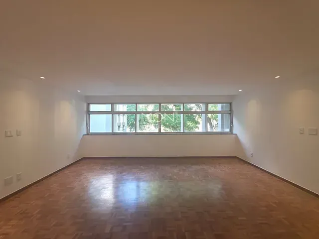 Apartamento 3 quartos e 1 banheiro, para alugar, no bairro Asa Sul em Brasília