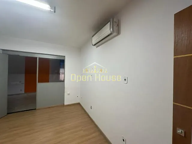 Casa com 300m² 4 quartos e 4 banheiros, à venda ou para alugar, no bairro Vila Santa Cecília em Volta Redonda