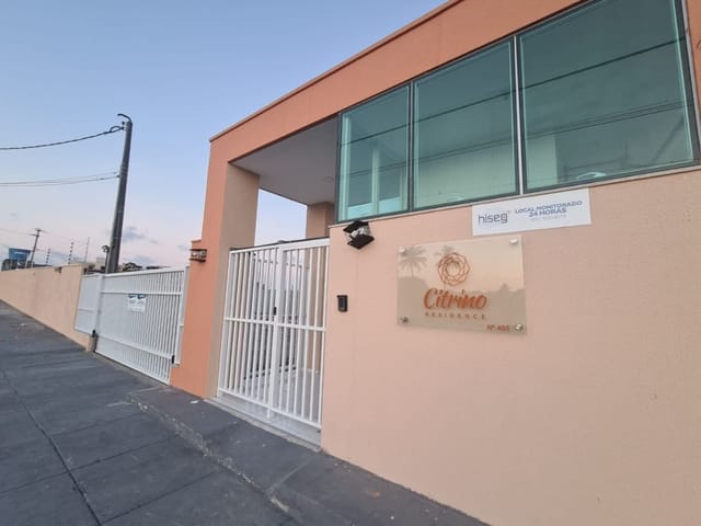 Apartamento com 63m² 3 quartos e 2 banheiros, para alugar, no bairro Paumirim em Caucaia