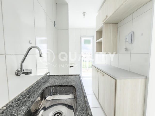 Apartamento com 63m² 3 quartos e 2 banheiros, para alugar, no bairro Paumirim em Caucaia