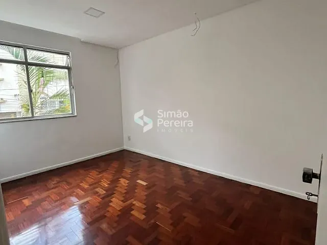 Apartamento 3 quartos e 2 banheiros, à venda, no bairro Vale do Ipê em Juiz de Fora