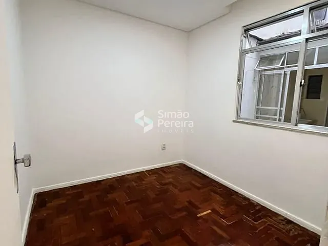 Apartamento 3 quartos e 2 banheiros, à venda, no bairro Vale do Ipê em Juiz de Fora