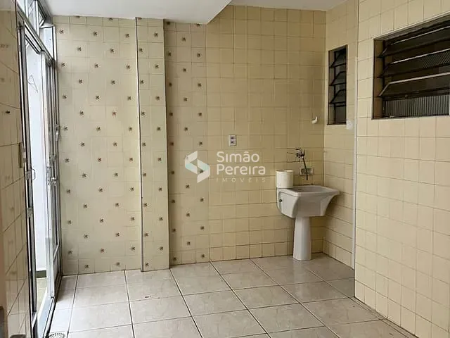 Apartamento 3 quartos e 2 banheiros, à venda, no bairro Vale do Ipê em Juiz de Fora