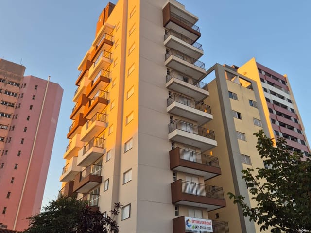 Apartamento 2 quartos e 1 banheiro, para alugar, no bairro Kennedy em Londrina