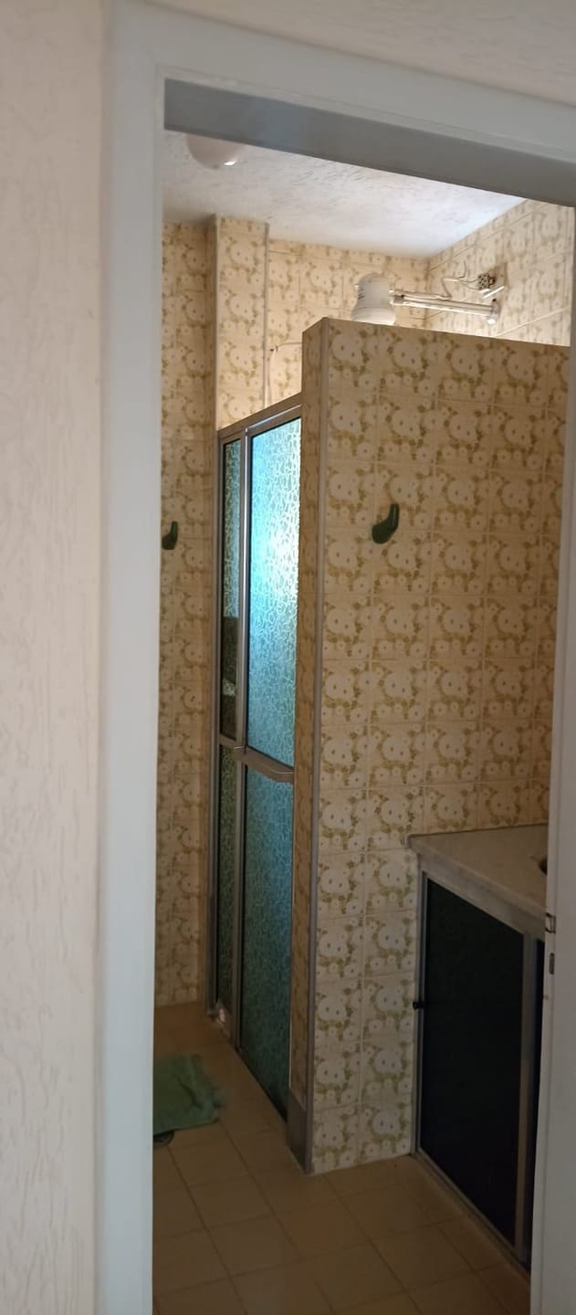 Apartamento à venda com 2 quartos, 80m² - Foto 2