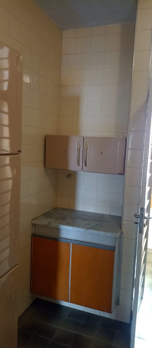 Apartamento à venda com 2 quartos, 80m² - Foto 11