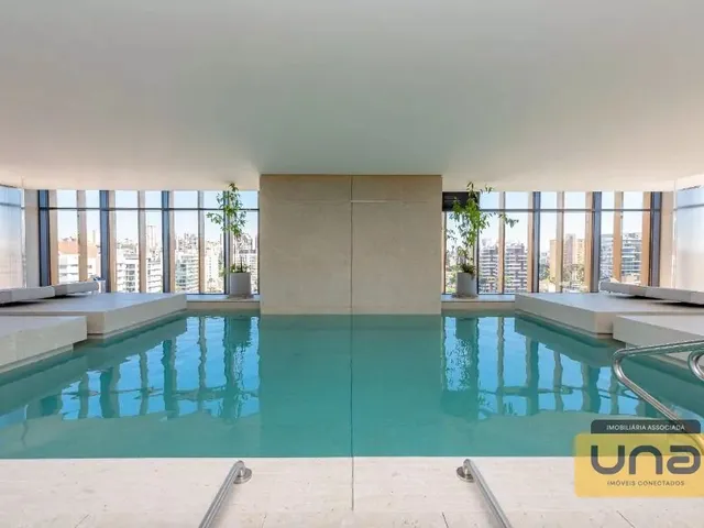 Apartamento 2 quartos e 2 banheiros, à venda, no bairro Batel em Curitiba