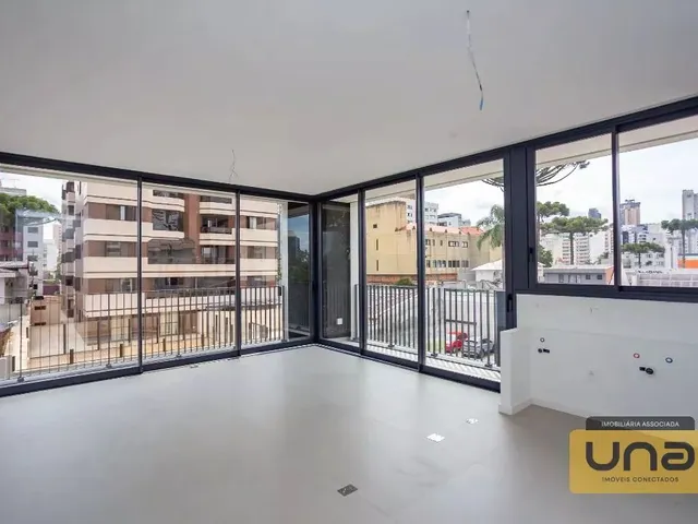 Apartamento 2 quartos e 2 banheiros, à venda, no bairro Batel em Curitiba