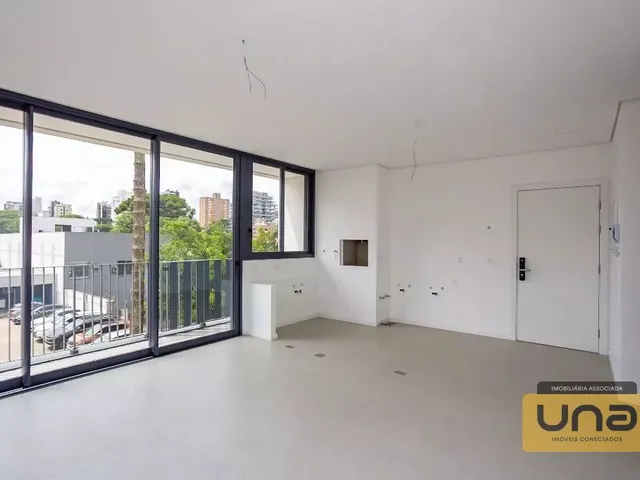 Apartamento 2 quartos e 2 banheiros, à venda, no bairro Batel em Curitiba