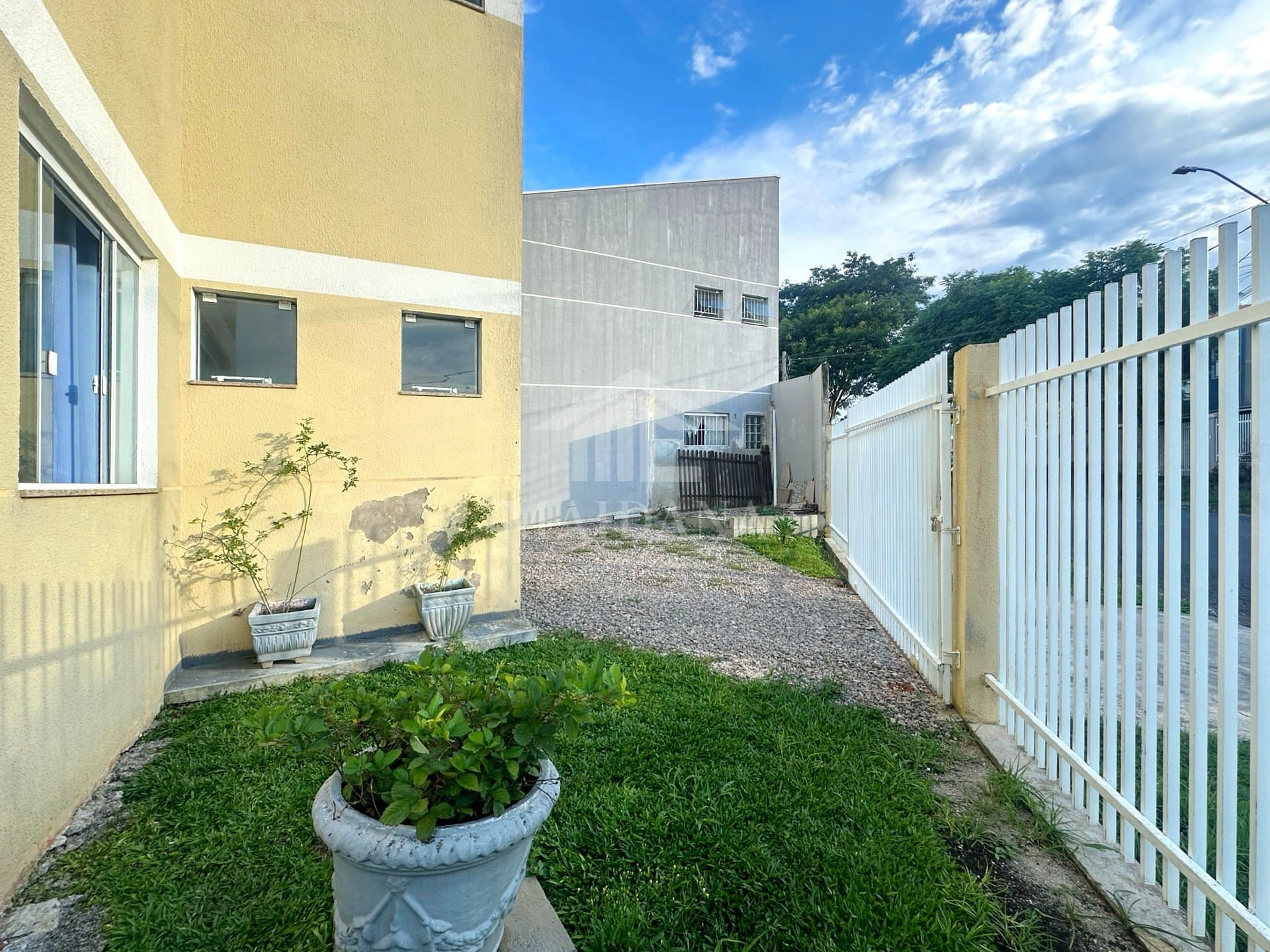 Apartamento à venda com 2 quartos, 57m² - Foto 4