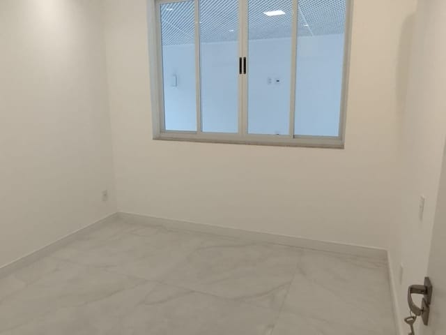 Apartamento com 149m² 3 quartos e 2 banheiros, à venda, no bairro Copacabana em Rio de Janeiro