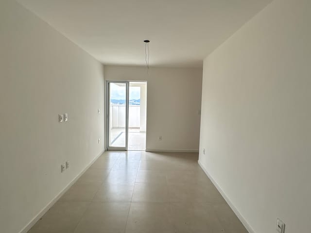 Apartamento 2 quartos e 2 banheiros, à venda, no bairro Granbery em Juiz de Fora