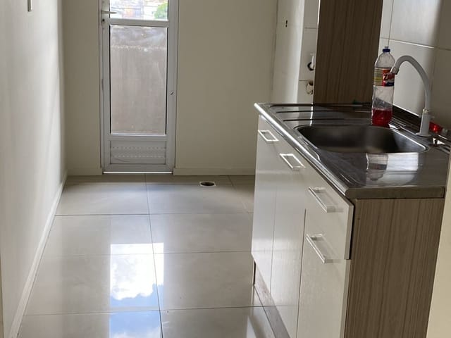 Apartamento 2 quartos e 1 banheiro, à venda, no bairro Cordeiros em Itajaí