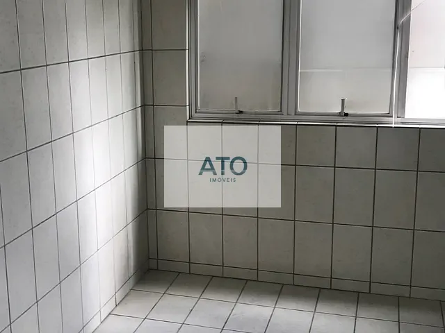 Apartamento 5 quartos e 3 banheiros, para alugar, no bairro centro em Tijucas